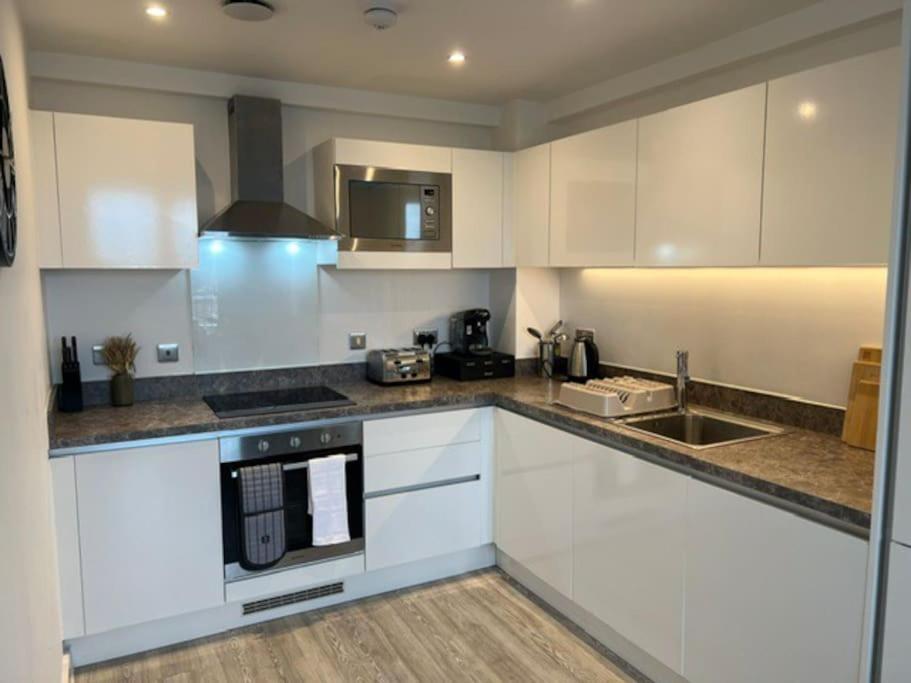 Prime Suite 2 Bedroom Apartment With Rooftop Terrace Манчестер Екстер'єр фото