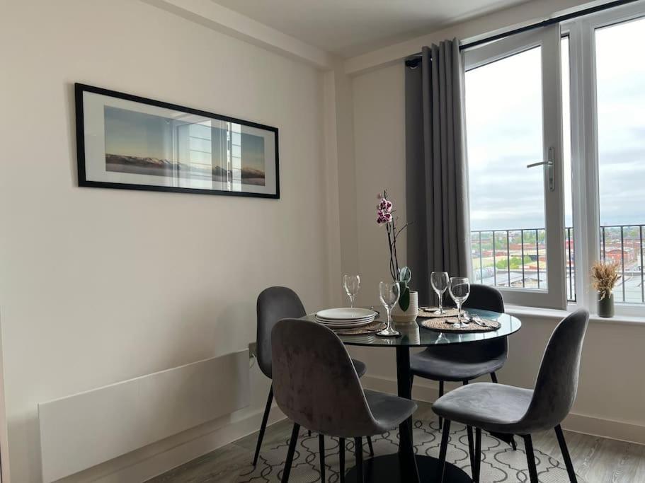Prime Suite 2 Bedroom Apartment With Rooftop Terrace Манчестер Екстер'єр фото
