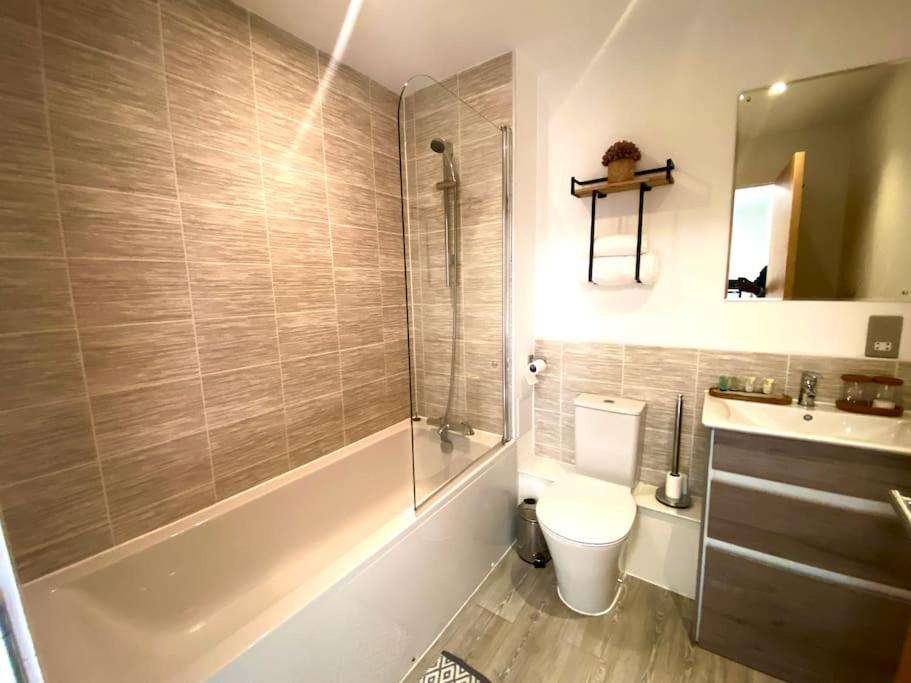 Prime Suite 2 Bedroom Apartment With Rooftop Terrace Манчестер Екстер'єр фото